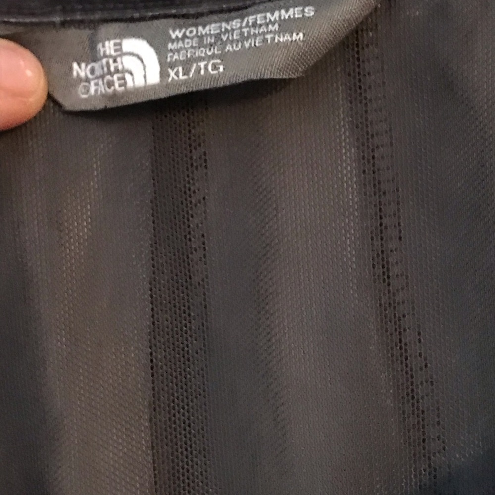 Shelf bra padded athletic top